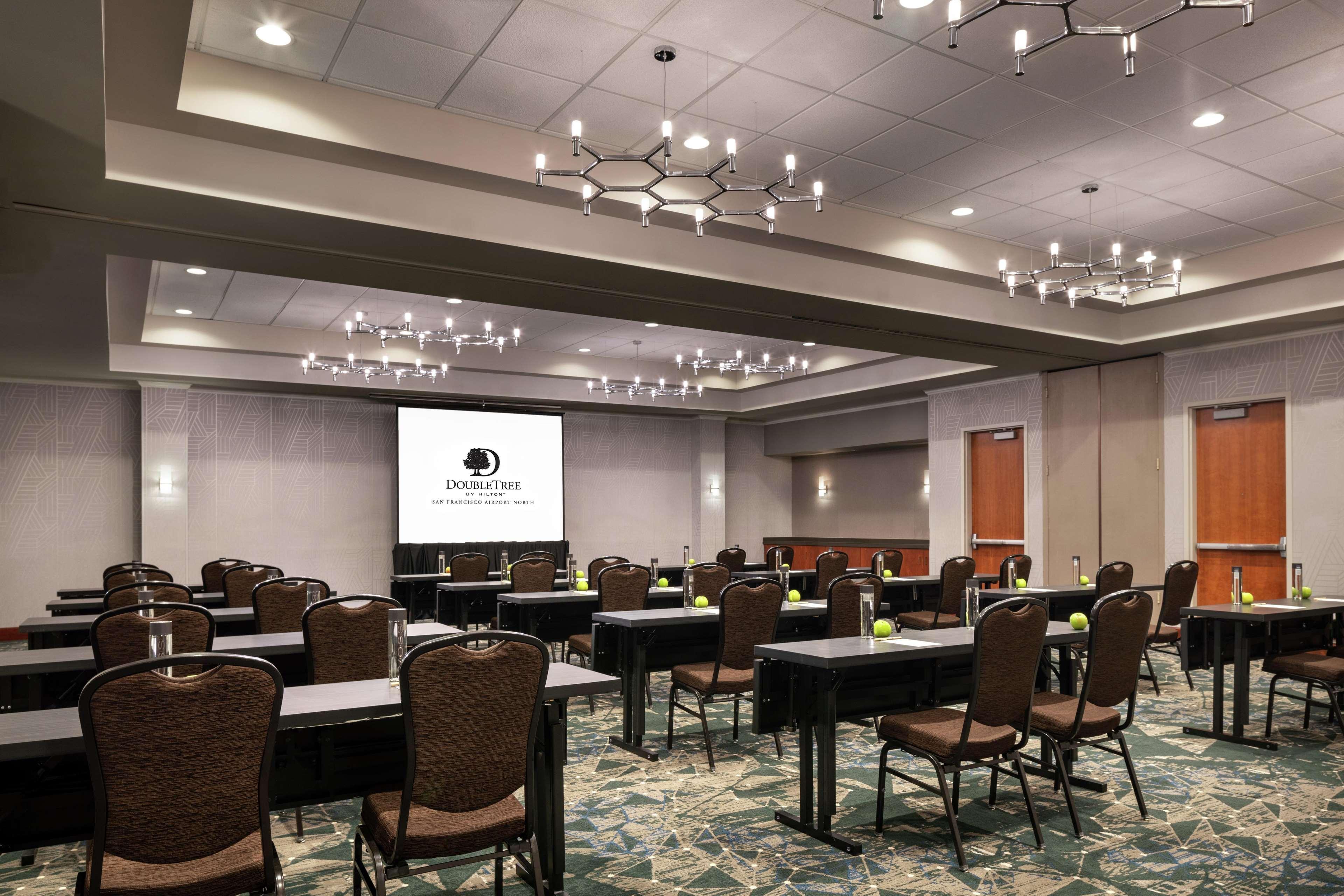 Doubletree By Hilton San Francisco Airport North Bayfront Hotel Brisbane Exterior foto