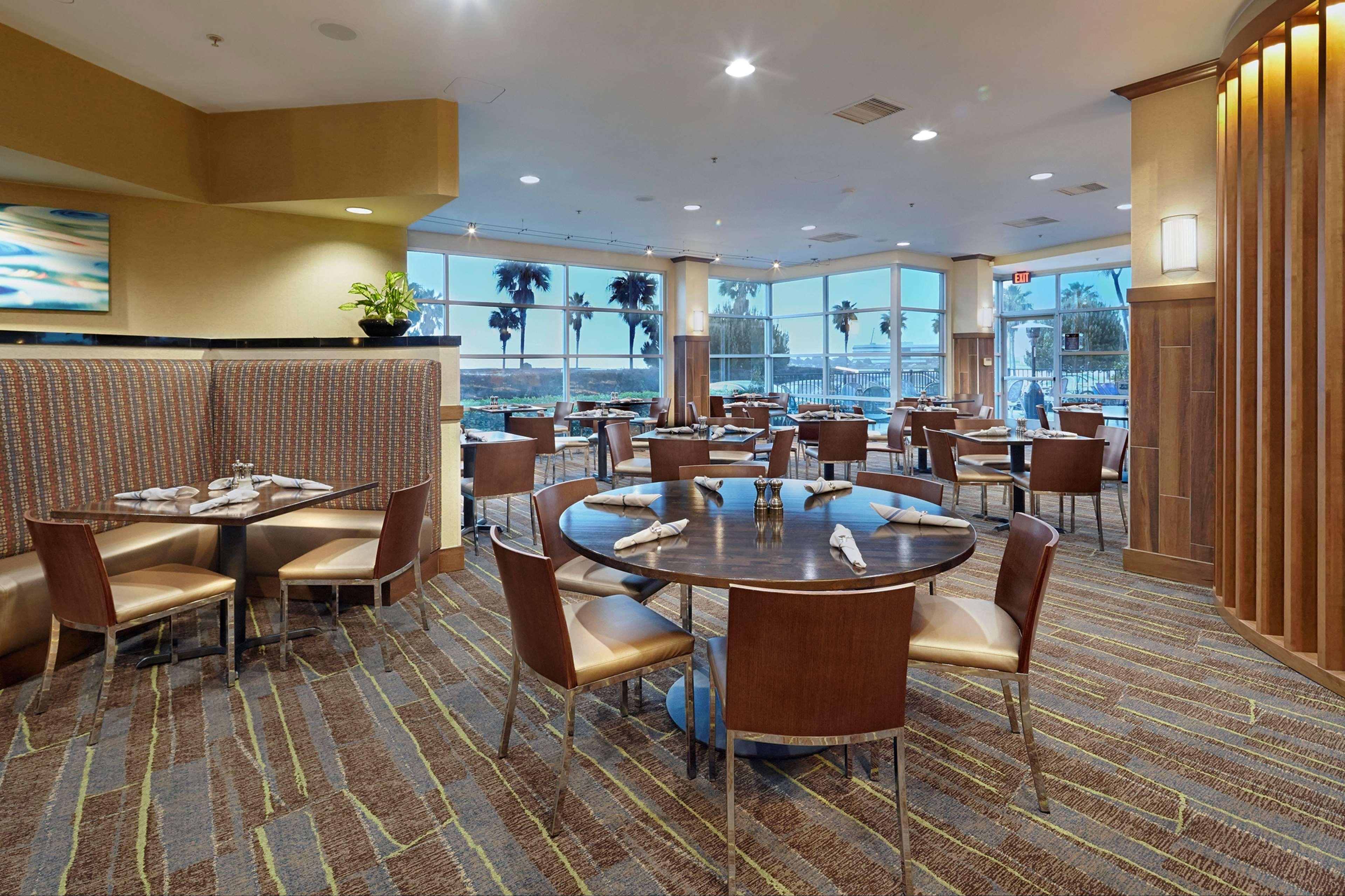 Doubletree By Hilton San Francisco Airport North Bayfront Hotel Brisbane Exterior foto