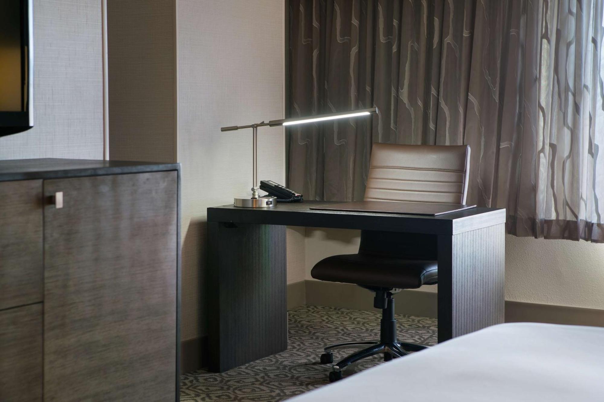 Doubletree By Hilton San Francisco Airport North Bayfront Hotel Brisbane Exterior foto